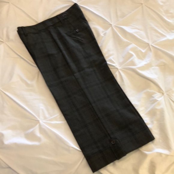 Versatile cropped plaid pant - Picture 1 of 4